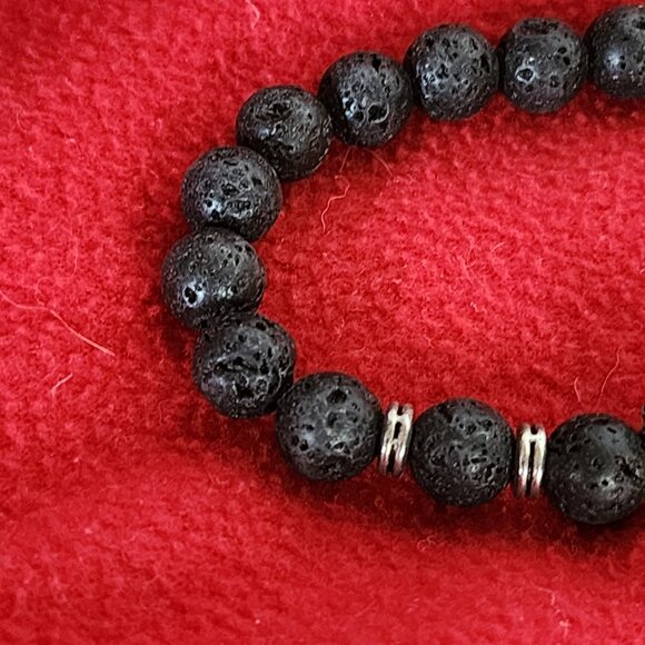 Leo Silver Plated Lion Head and Black Lava Stone Beaded Stretch Bracelet OSFM - Picture 6 of 16